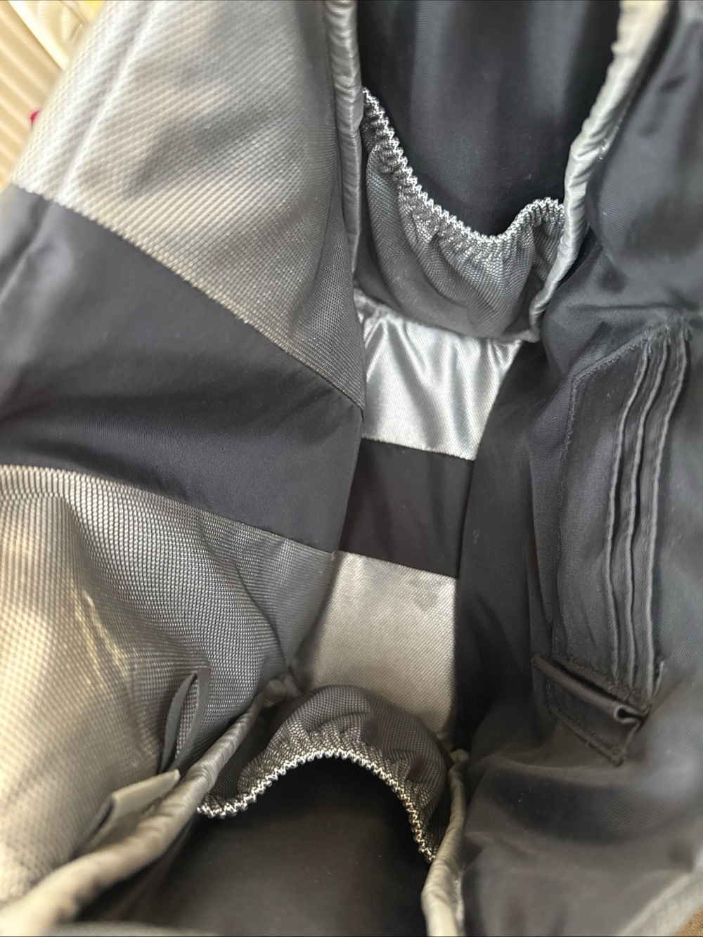 Tumi Black Nylon Messenger Crossbody - Picture 8 of 10